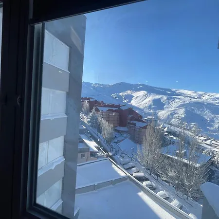 Essence Διαμέρισμα *